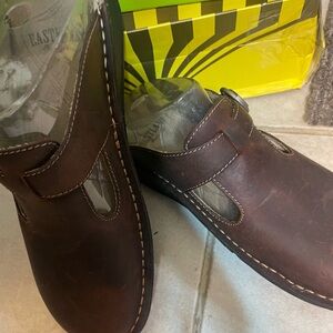 Eastland Leather Mule. NWOT